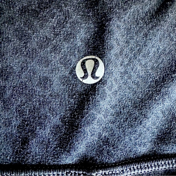 Lululemon Align Leggings Size 10 Black Snakeskin Pattern - Picture 4 of 8